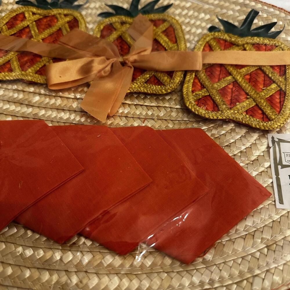 Home Beautiful Vintage Straw Pineapple Placemat Set 12 Pcs. New In Package - Picture 5 of 6